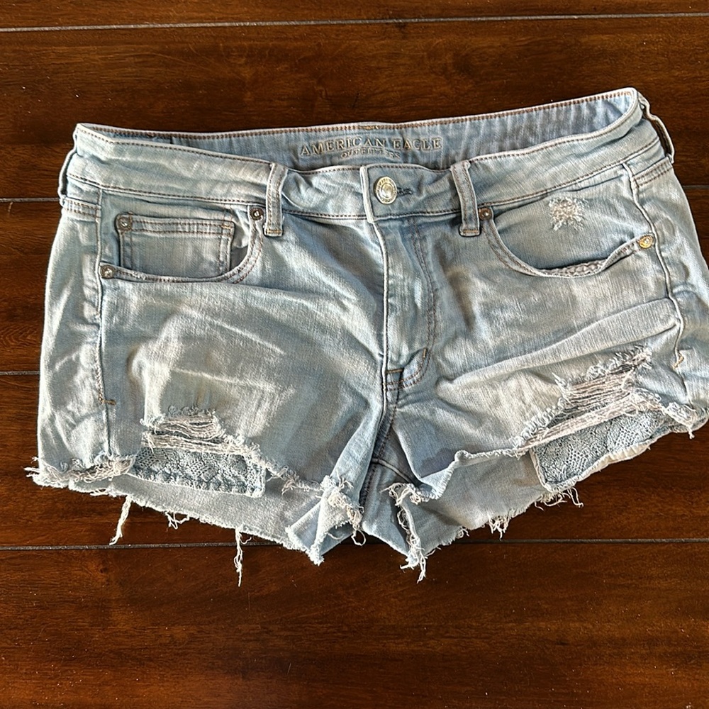 Light Washed American Eagle Shortie Shorts